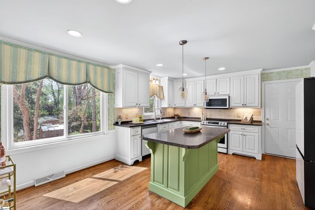 203 Aberdare Lane, Greenville, SC 29615