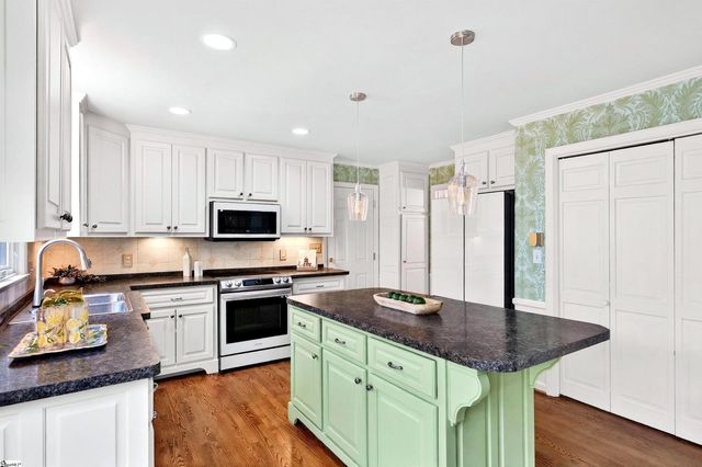 203 Aberdare Lane, Greenville, SC 29615