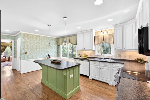 203 Aberdare Lane, Greenville, SC 29615