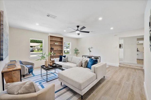 4605 Cedargrove DR, Austin, TX 78744