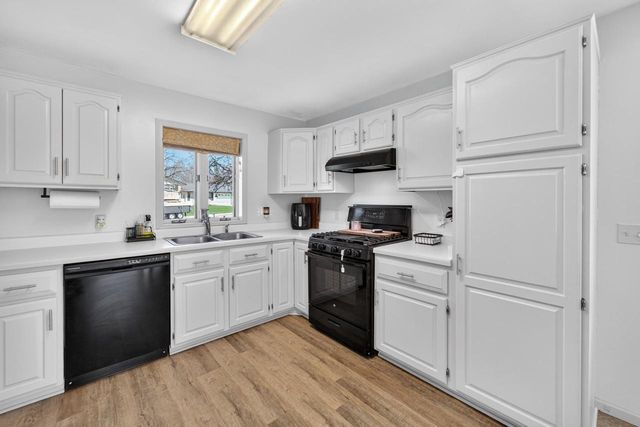 4389 Curry Lane, Windsor, WI 53598