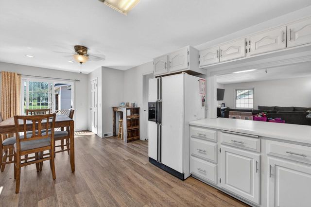 4389 Curry Lane, Windsor, WI 53598