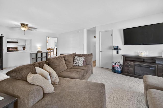 4389 Curry Lane, Windsor, WI 53598