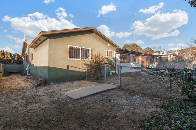 12324 Key West Drive NE, Albuquerque, NM 87111