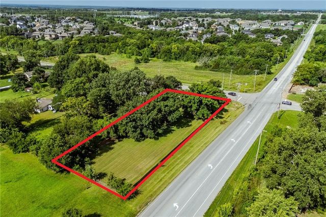 8301 Clare Road, Lenexa, KS 66227