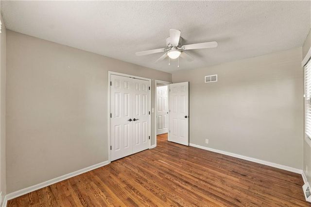 8301 Clare Road, Lenexa, KS 66227
