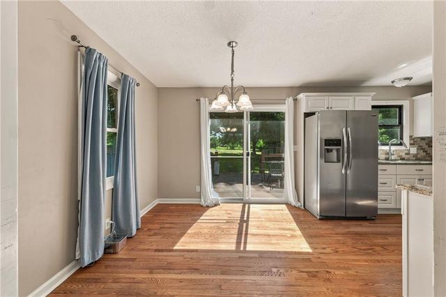 8301 Clare Road, Lenexa, KS 66227