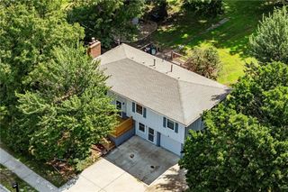 8301 Clare Road, Lenexa, KS 66227