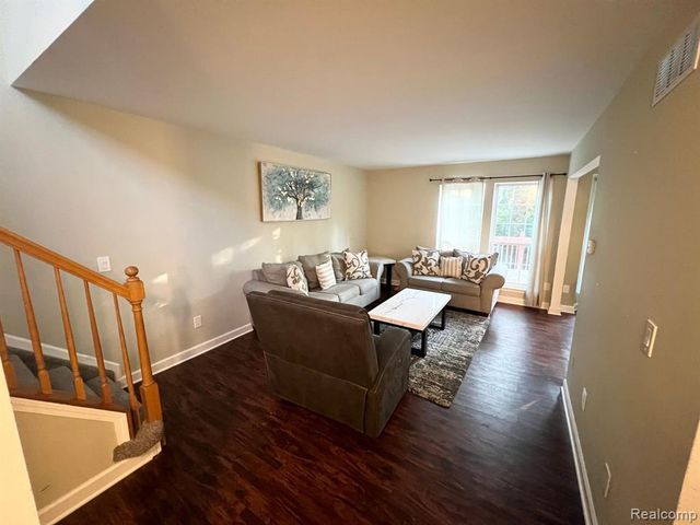 3143 Village Circle, Ann Arbor, MI 48108