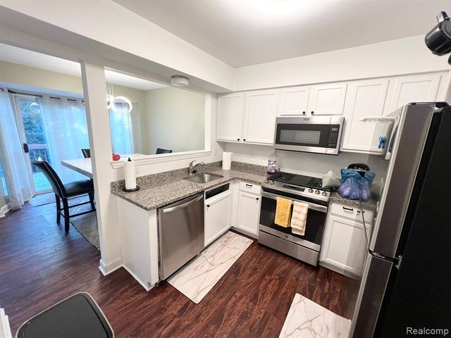 3143 Village Circle, Ann Arbor, MI 48108