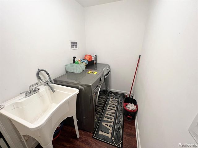 3143 Village Circle, Ann Arbor, MI 48108