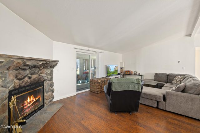 908 W 60th Street, Rosamond, CA 93560