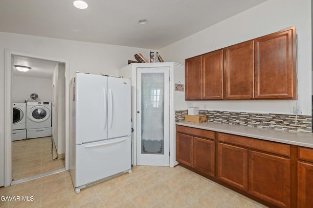 908 W 60th Street, Rosamond, CA 93560