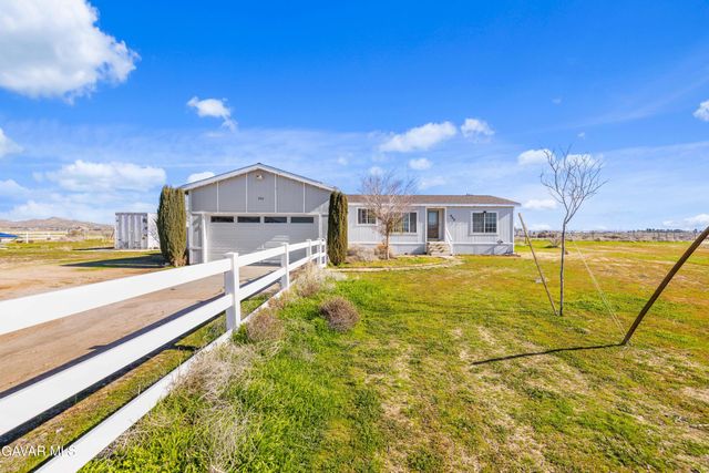 908 W 60th Street, Rosamond, CA 93560