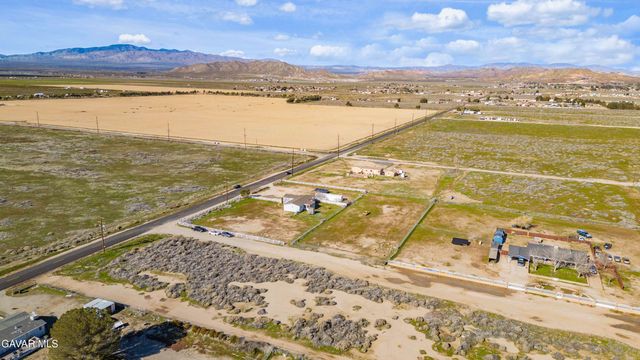 908 W 60th Street, Rosamond, CA 93560