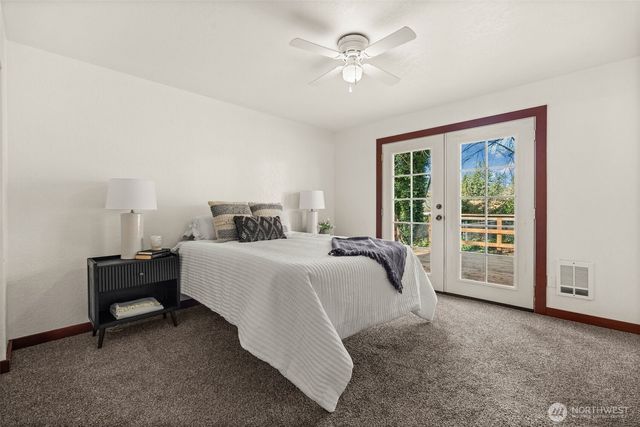 51 NE Riverhill Lane, Belfair, WA 98528