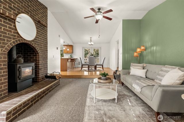 51 NE Riverhill Lane, Belfair, WA 98528