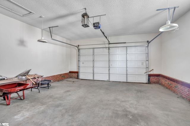 1370 Bishop Road, Inman, SC 29349