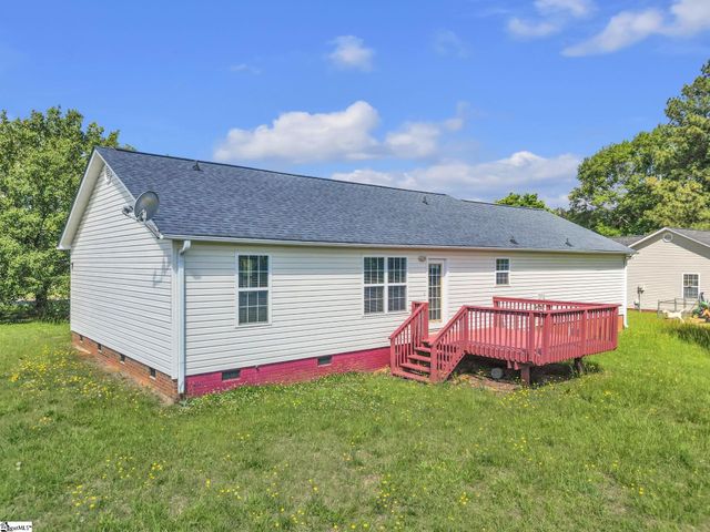 1370 Bishop Road, Inman, SC 29349