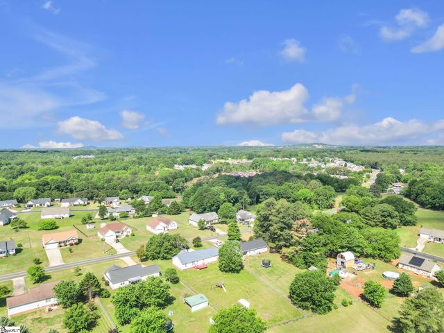 1370 Bishop Road, Inman, SC 29349