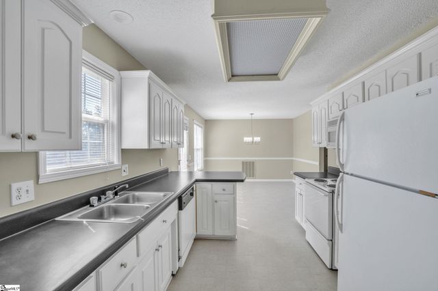 1370 Bishop Road, Inman, SC 29349