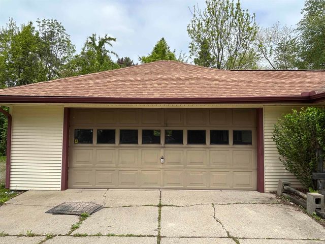 63150 Mound Rd Road, Washington Twp, MI 48095