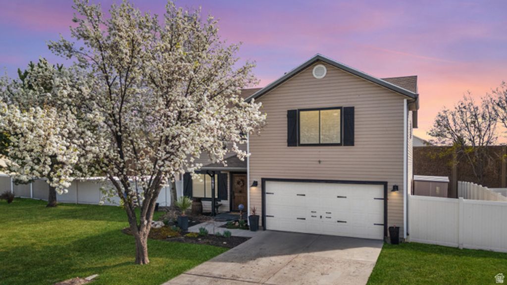 1667 W 900 S, Lehi, UT 84043