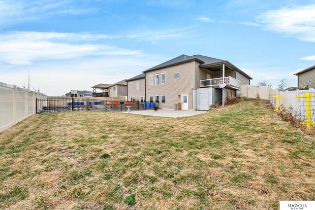 9511 Southern Sky Road, Lincoln, NE 68505