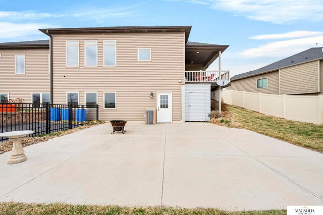9511 Southern Sky Road, Lincoln, NE 68505