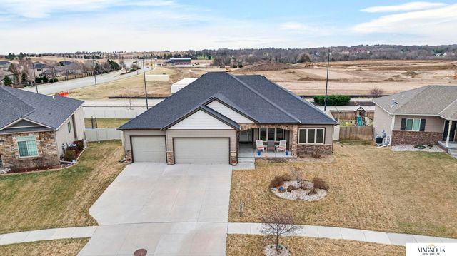 9511 Southern Sky Road, Lincoln, NE 68505