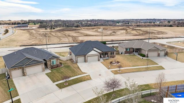 9511 Southern Sky Road, Lincoln, NE 68505