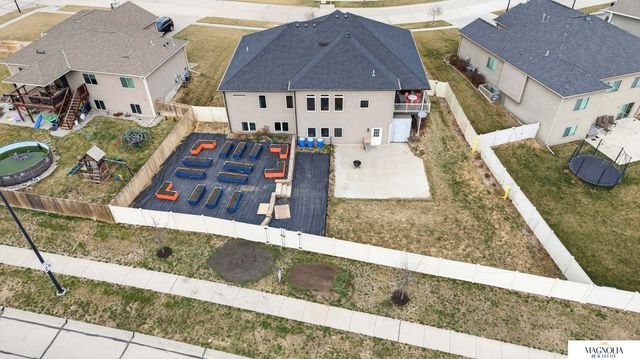 9511 Southern Sky Road, Lincoln, NE 68505