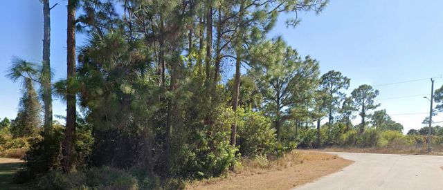 723 Bianca Avenue S, Lehigh Acres, FL 33974
