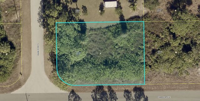 723 Bianca Avenue S, Lehigh Acres, FL 33974
