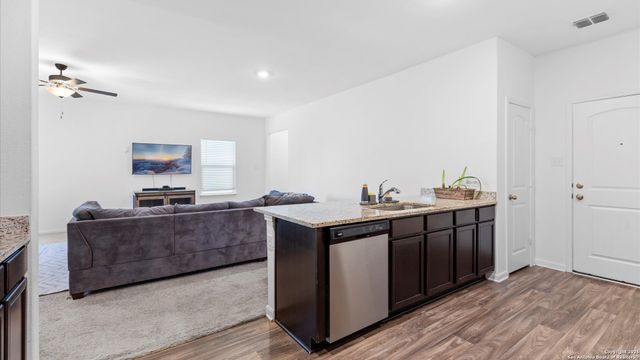 3923 Trail De Paris, New Braunfels, TX 78132