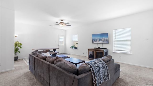 3923 Trail De Paris, New Braunfels, TX 78132