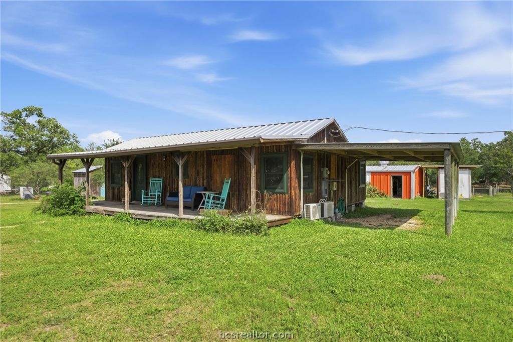 116 South Yaupon Drive, Somerville, TX 77879