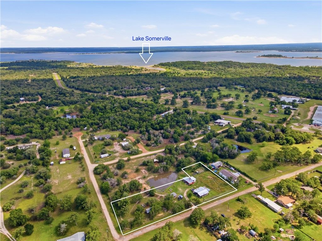 116 South Yaupon Drive, Somerville, TX 77879 — photo 3