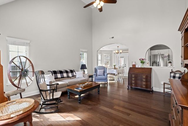 6815 Huntcliff Drive, Ooltewah, TN 37363