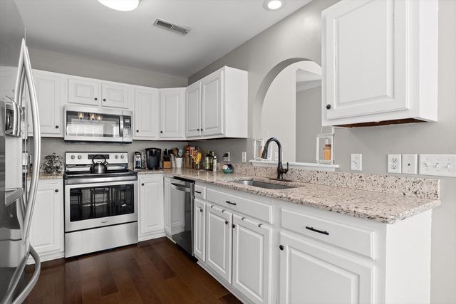 6815 Huntcliff Drive, Ooltewah, TN 37363