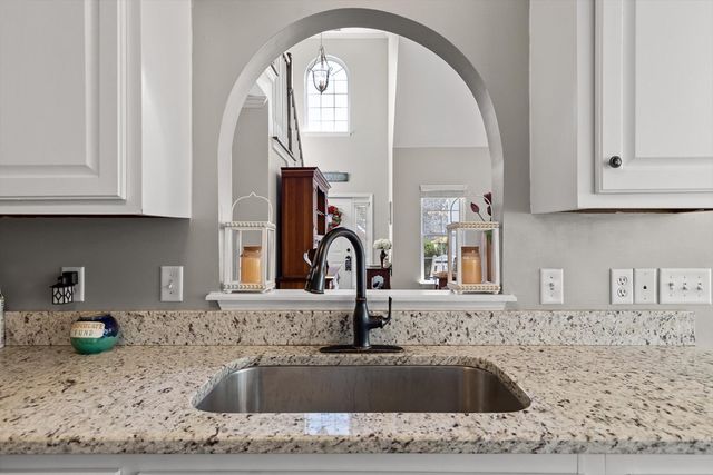 6815 Huntcliff Drive, Ooltewah, TN 37363