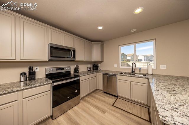 6950 Shunka Lane, Colorado Springs, CO 80925