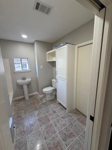 1554 Scharpe Street, Houston, TX 77023