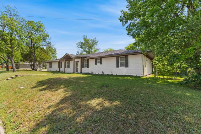 3000 Old Robinson Road, Waco, TX 76706