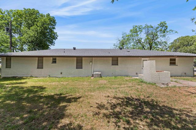 3000 Old Robinson Road, Waco, TX 76706