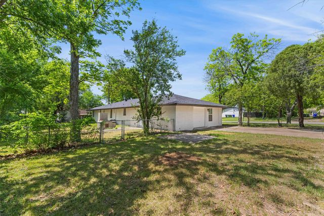 3000 Old Robinson Road, Waco, TX 76706