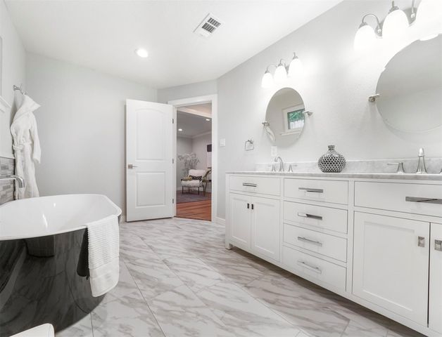4309 Stillbrooke Drive, Houston, TX 77035