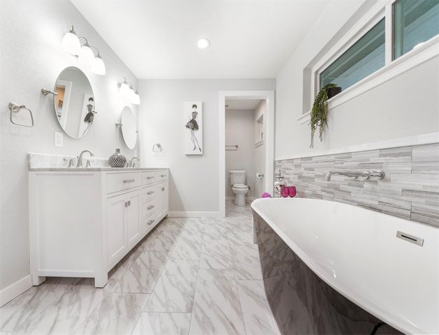 4309 Stillbrooke Drive, Houston, TX 77035