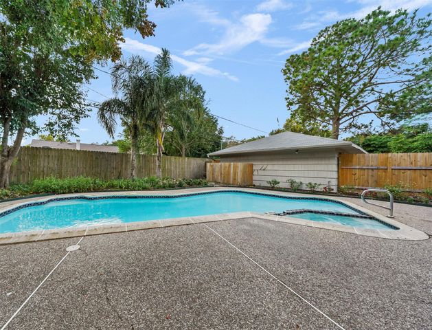 4309 Stillbrooke Drive, Houston, TX 77035