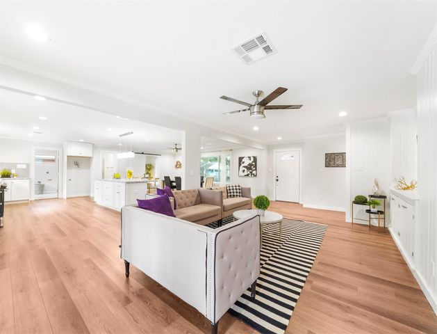 4309 Stillbrooke Drive, Houston, TX 77035